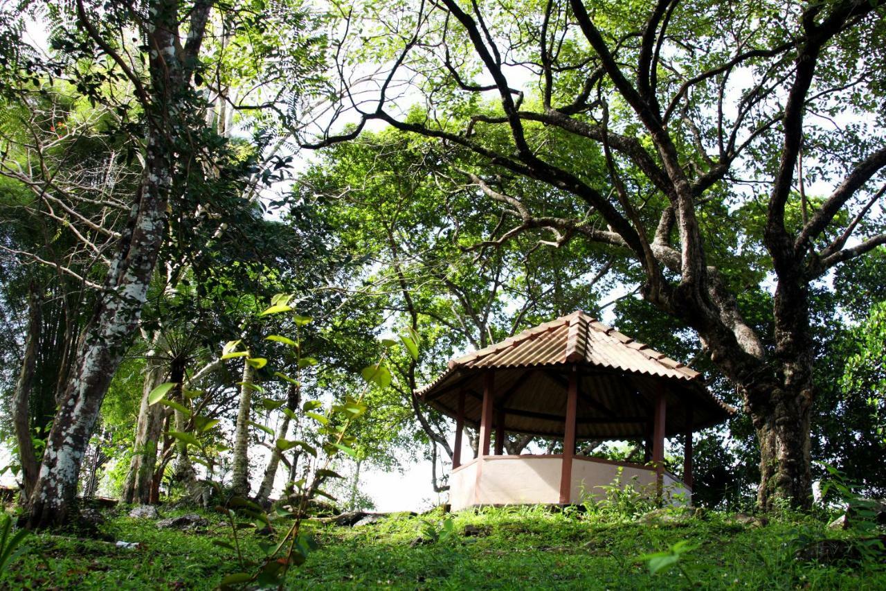 Rajanawa Resort Ratnapura Luaran gambar