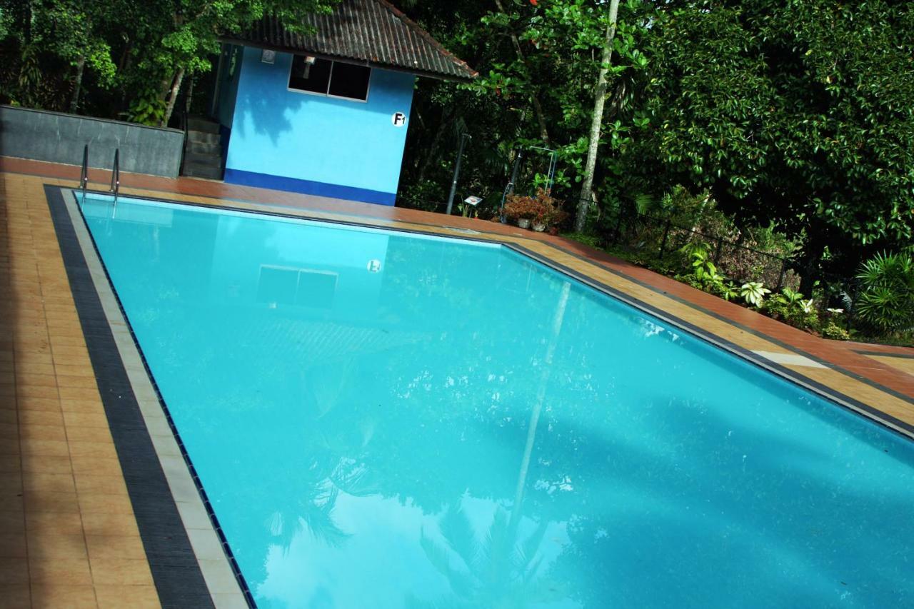 Rajanawa Resort Ratnapura Luaran gambar